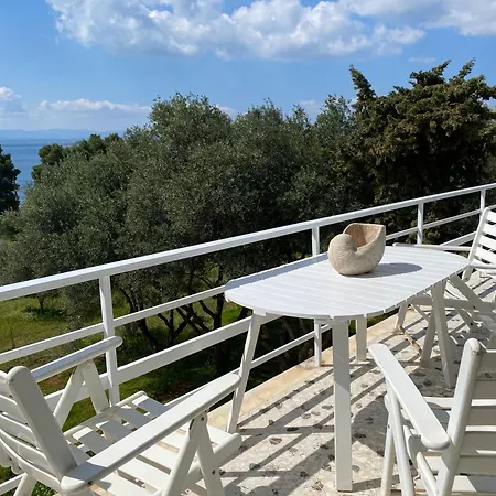 Alida Holiday home